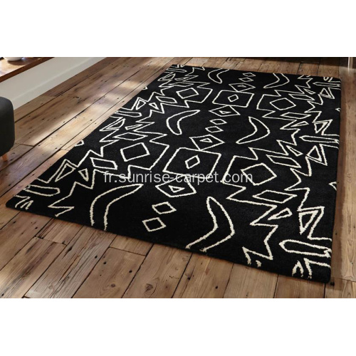 Tapis à la main à la conception moderne